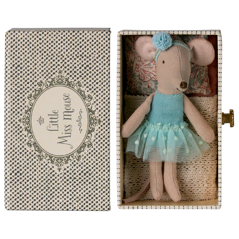 Souris petite soeur...