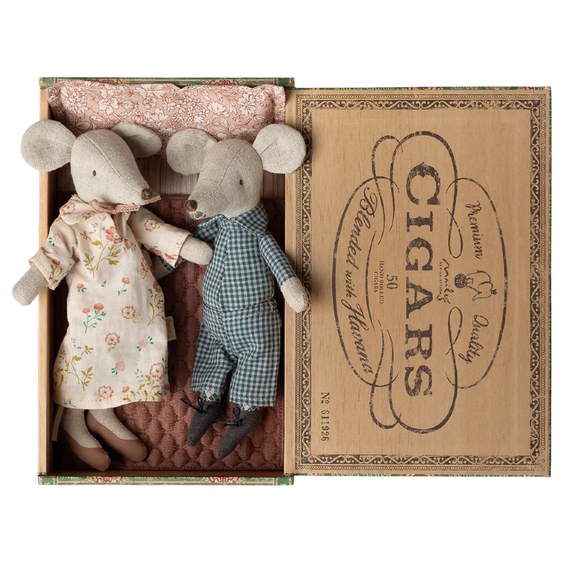 Boite à cigares souris...