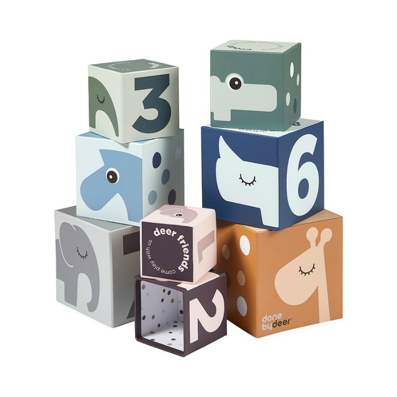 8 cubes à empiler